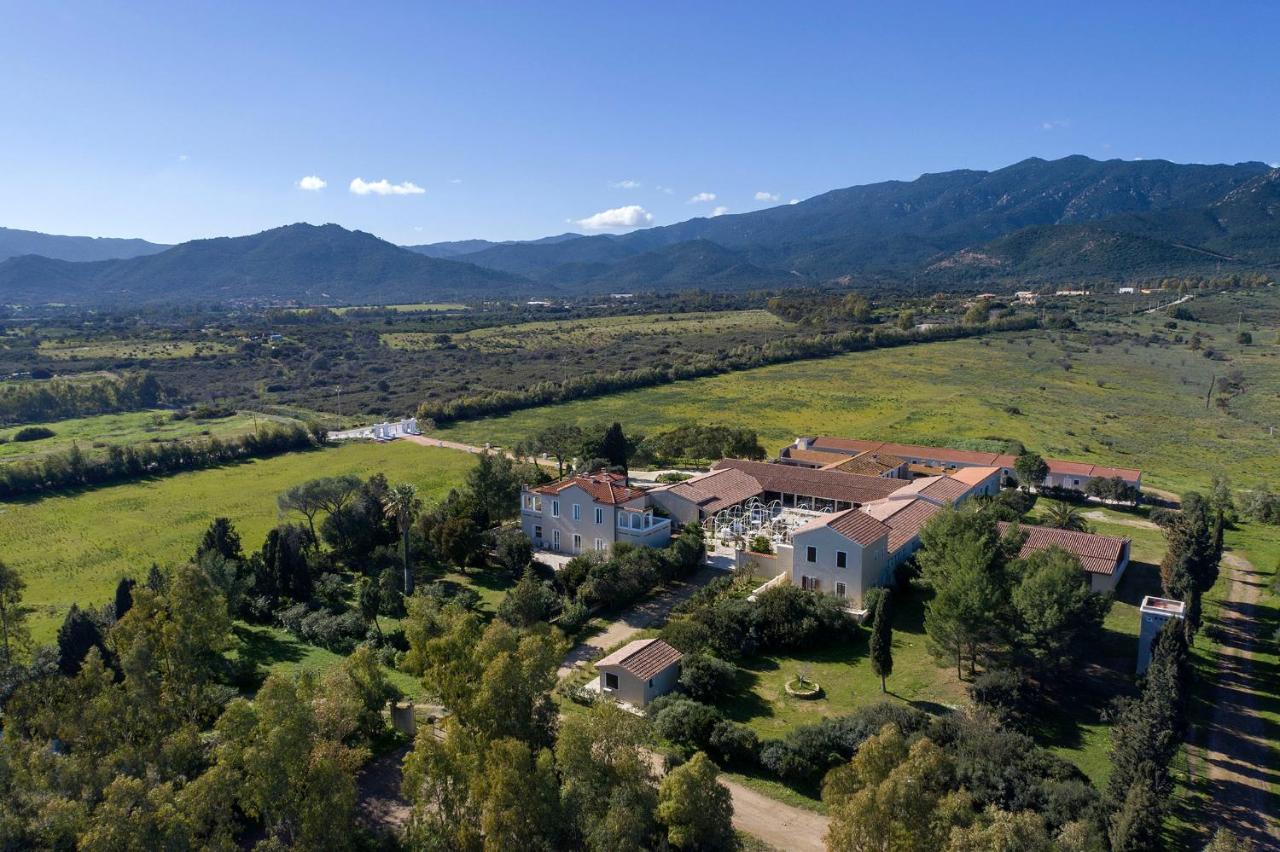 Villa Cavalieri Country Hotel Pula Luaran gambar