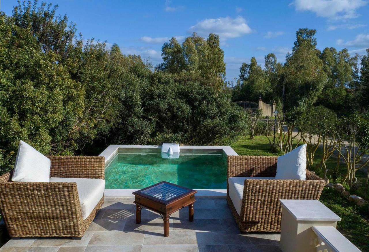 Villa Cavalieri Country Hotel Pula Luaran gambar