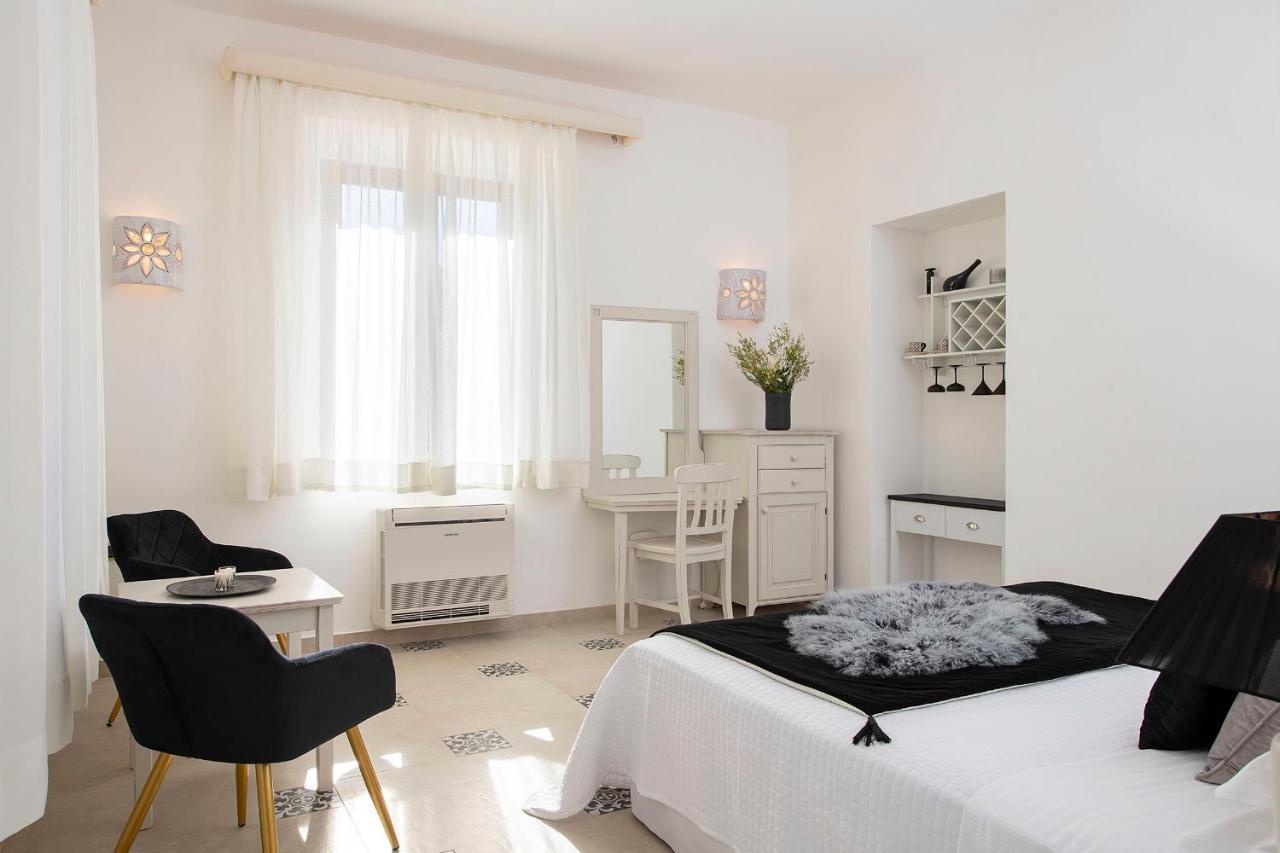 Villa Cavalieri Country Hotel Pula Luaran gambar