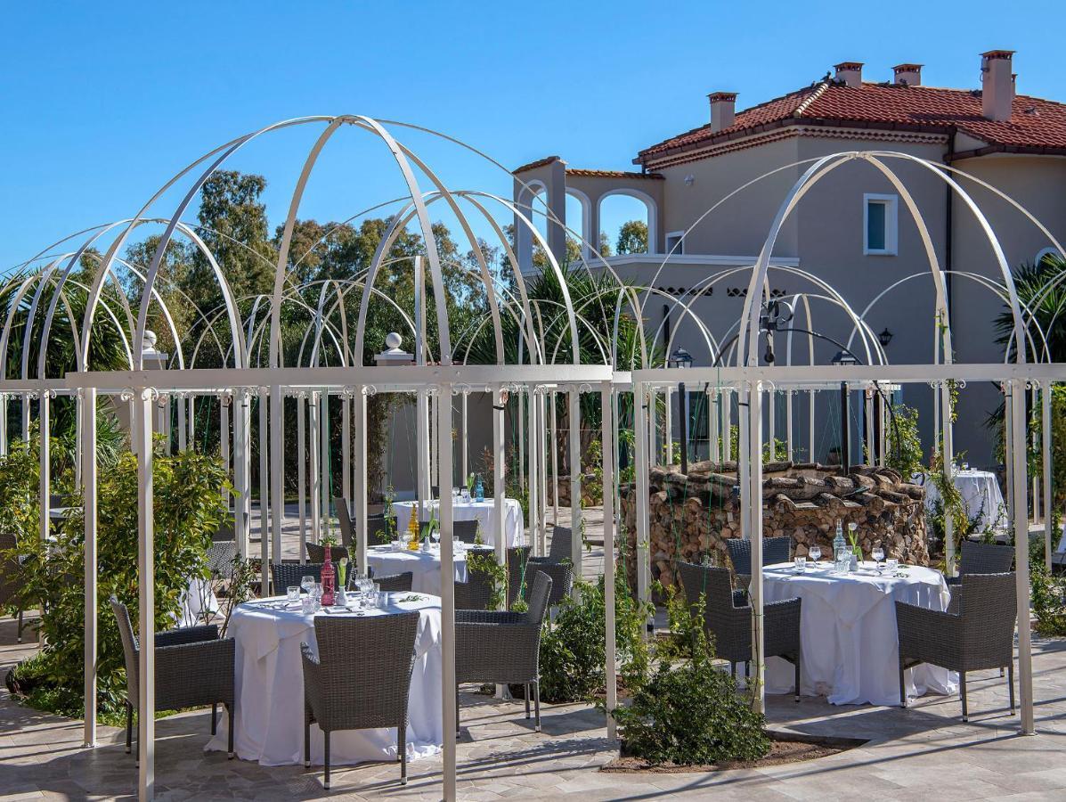 Villa Cavalieri Country Hotel Pula Luaran gambar