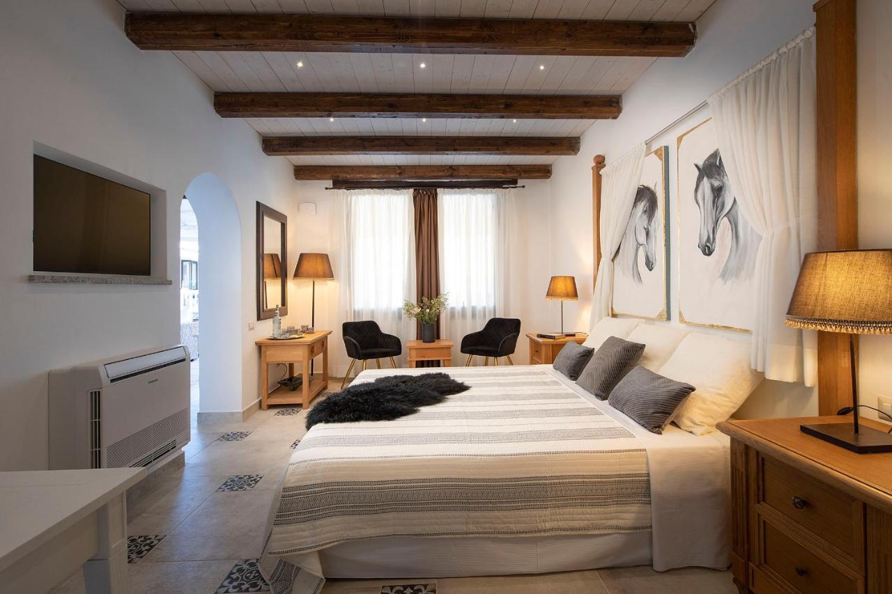 Villa Cavalieri Country Hotel Pula Luaran gambar