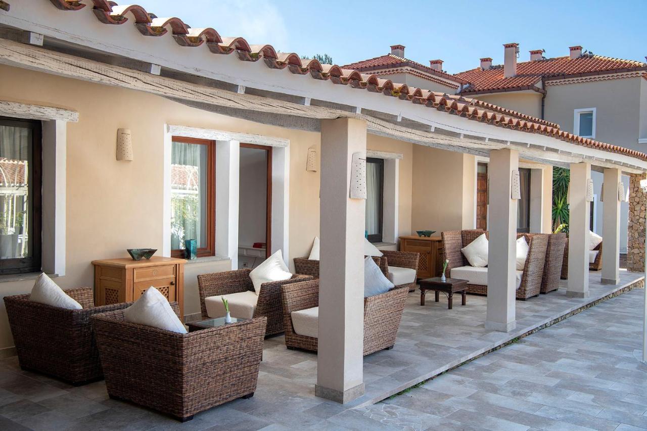 Villa Cavalieri Country Hotel Pula Luaran gambar