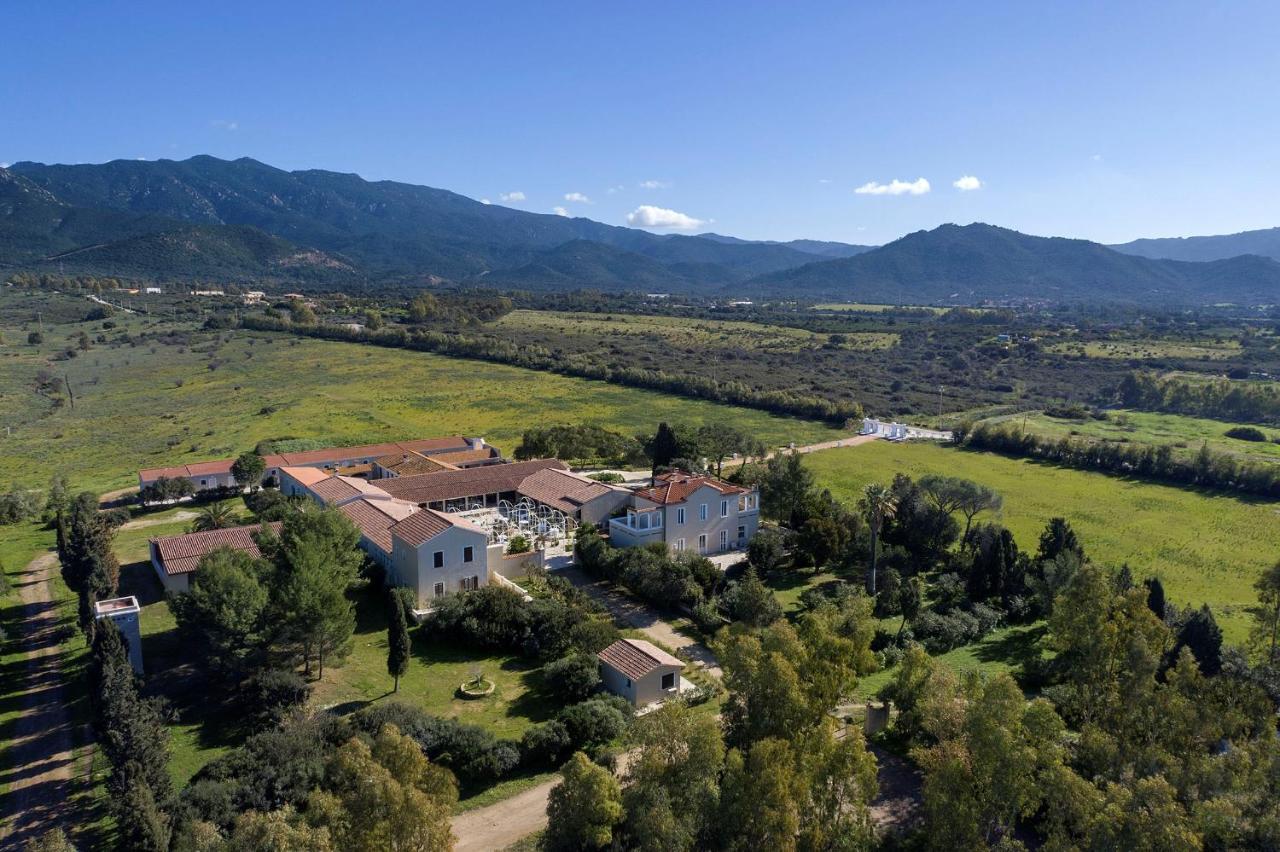 Villa Cavalieri Country Hotel Pula Luaran gambar