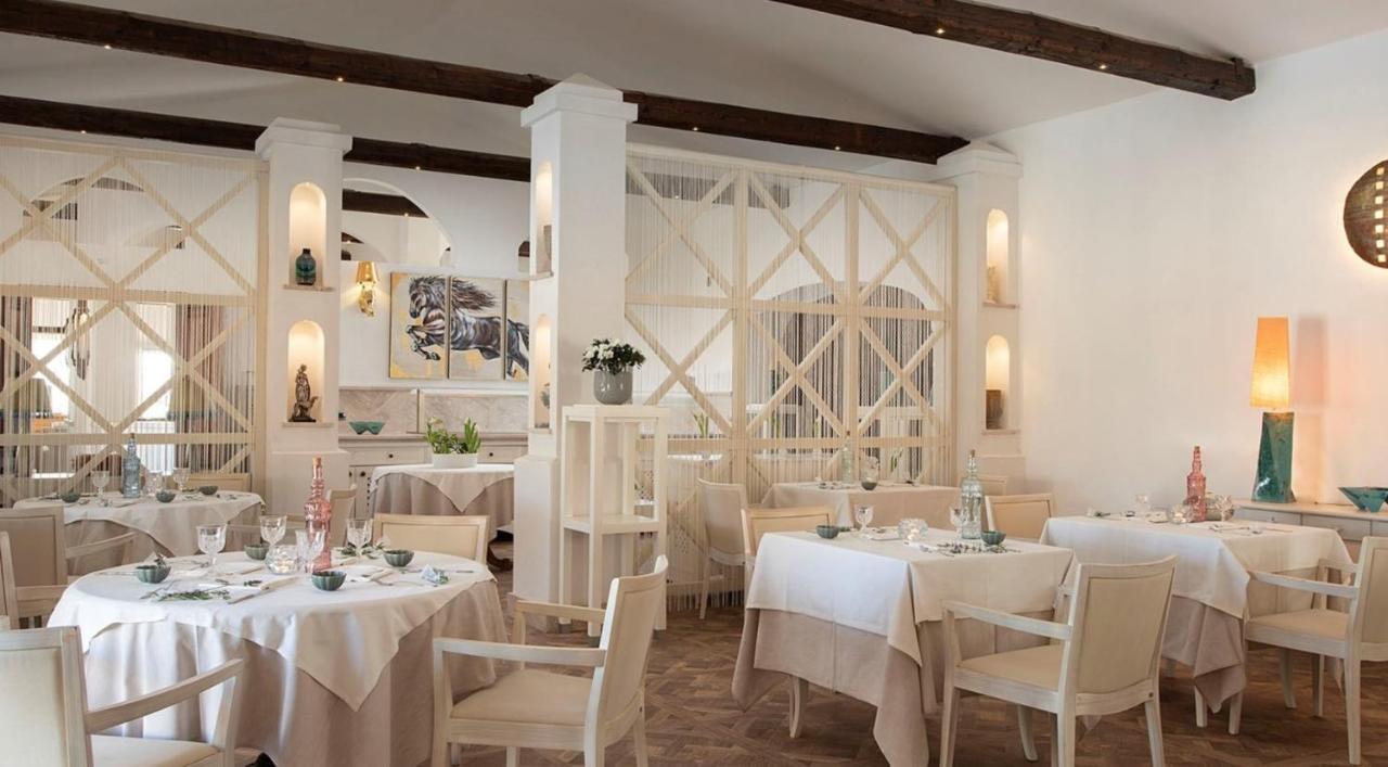 Villa Cavalieri Country Hotel Pula Luaran gambar