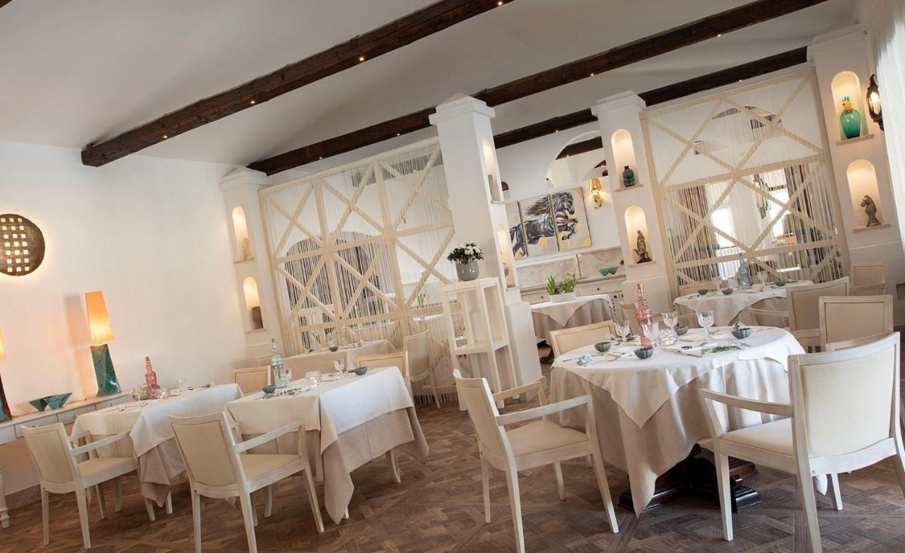Villa Cavalieri Country Hotel Pula Luaran gambar