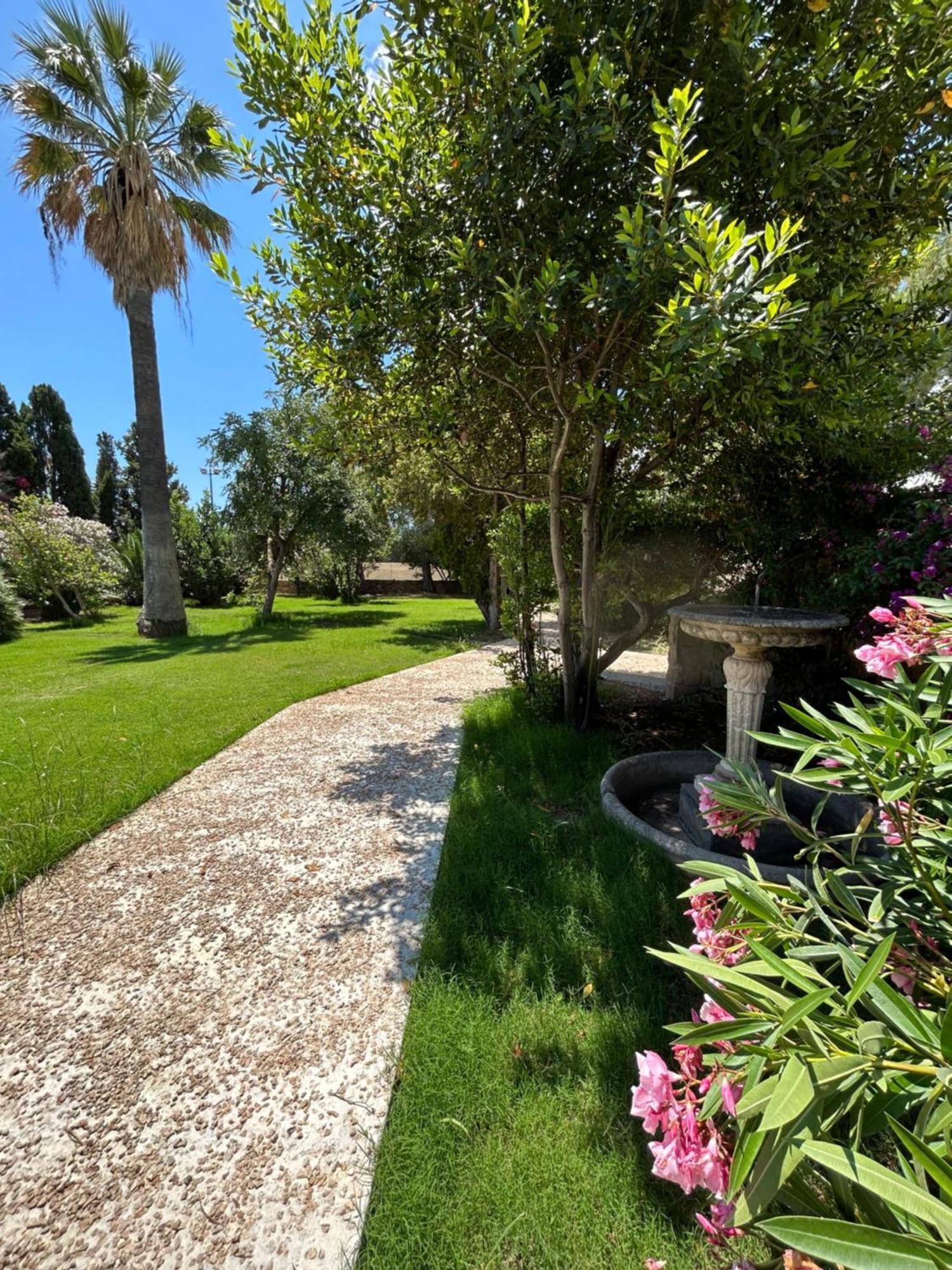 Villa Cavalieri Country Hotel Pula Luaran gambar