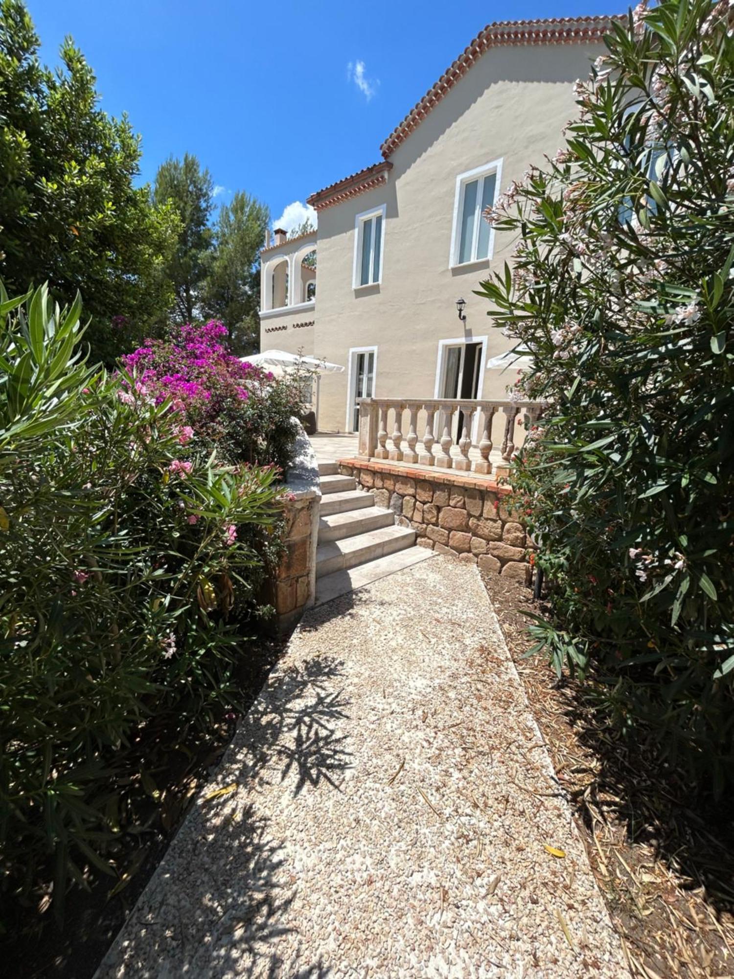 Villa Cavalieri Country Hotel Pula Luaran gambar