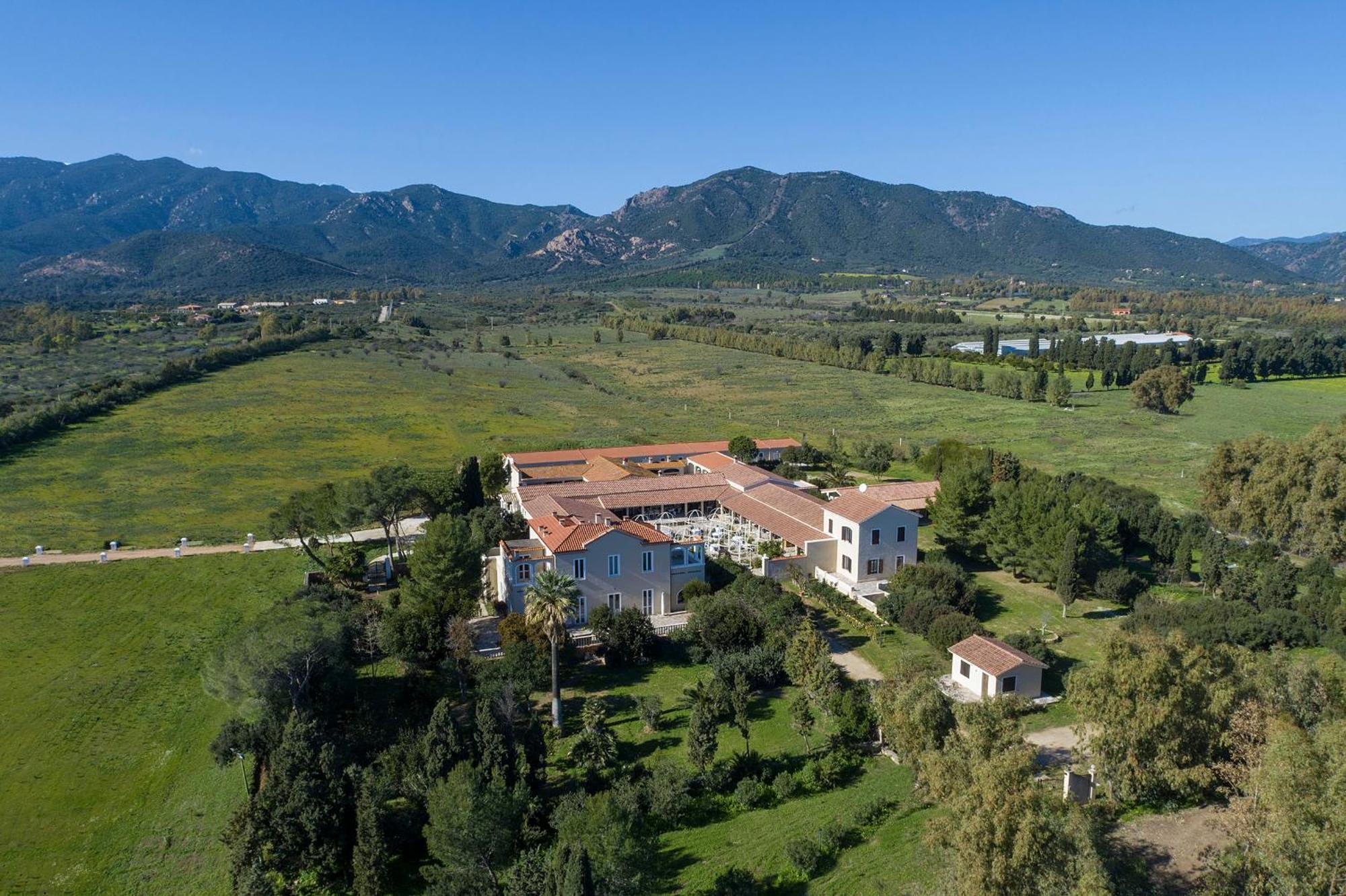 Villa Cavalieri Country Hotel Pula Luaran gambar
